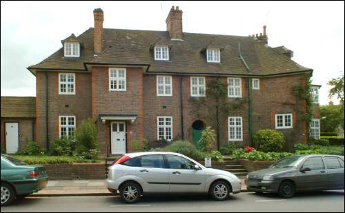 76 Corringham Road